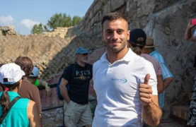 Tour of Pompeii and Herculaneum with Driver